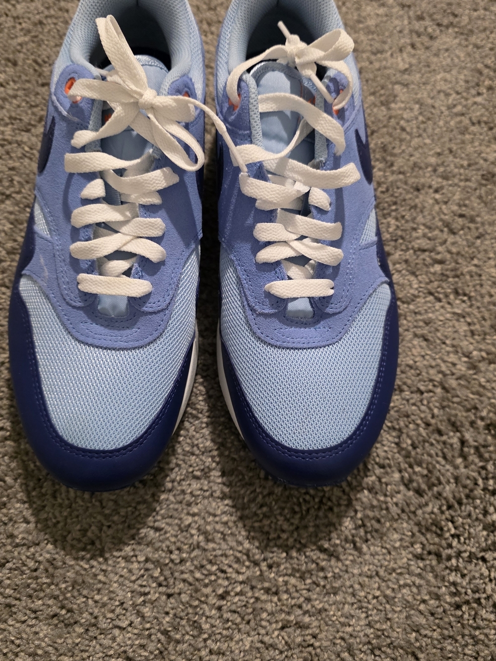 Nike Light Blue and Navy Men's Sneakers